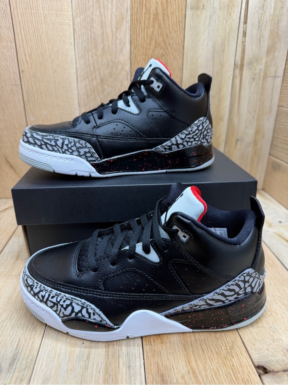 PS Air Jordan Son of Mars Low Black/Cement Grey/University Red IR0525 003 Sz 1Y